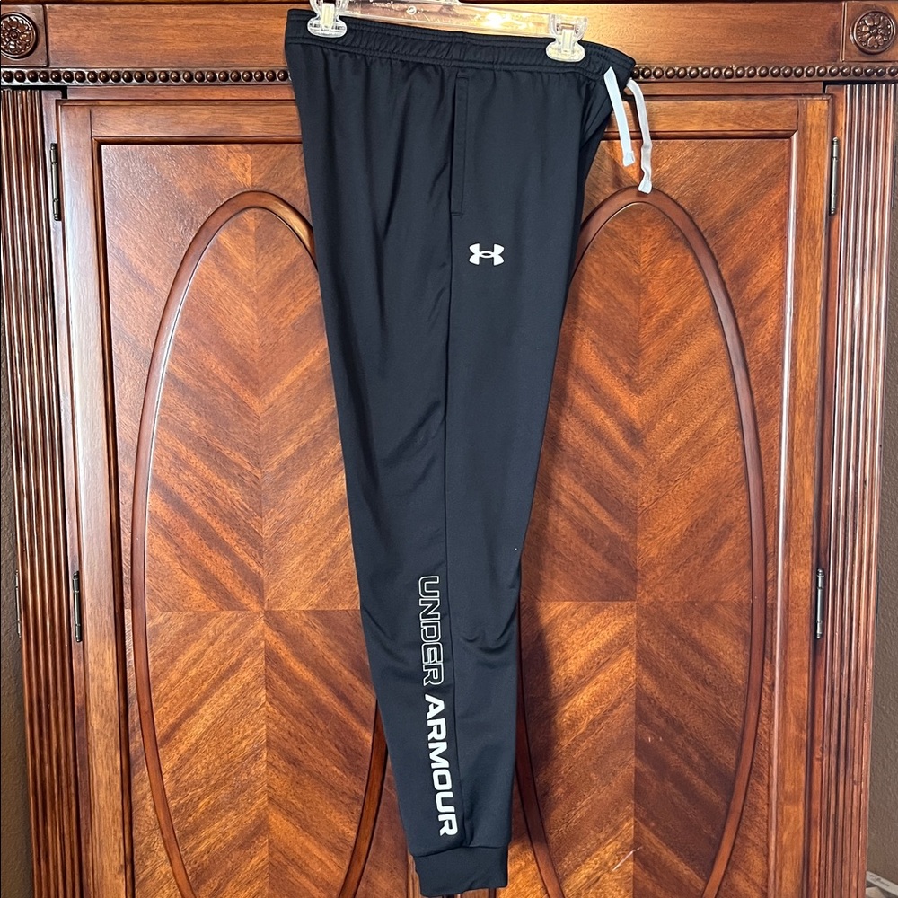 Under Armour Boy’s Black Athletic Pants